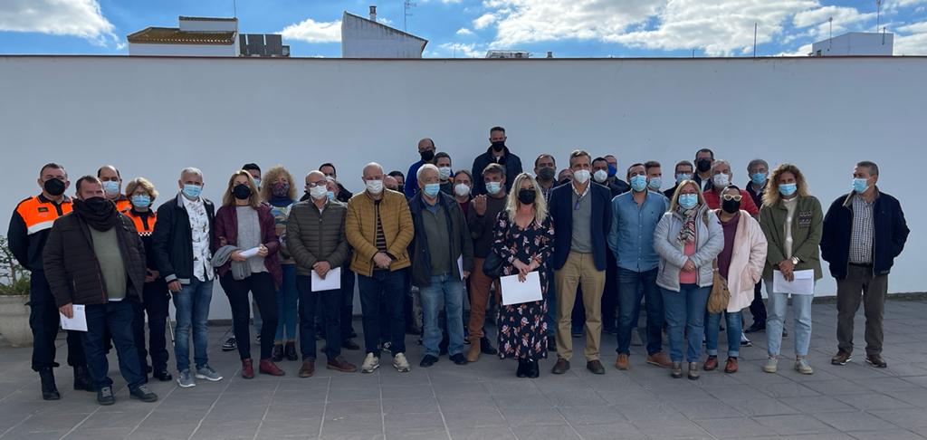 Los beneficiarios del Acuerdo de ayudas de Ence en San Juan del Puerto firman los convenios para comenzar sus proyectos