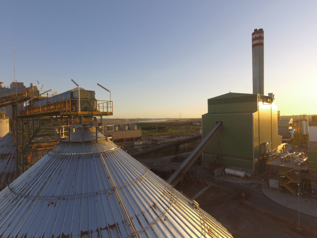 El complejo energético de Magnon Huelva renueva la  calidad de su gestión según la Declaración EMAS y la  norma ISO 9001 de AENOR