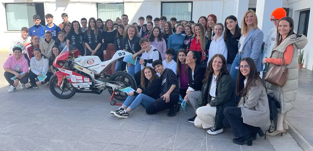 Futuro industrial con acento femenino: Magnon y la Universidad de Huelva se unen para crear referentes cercanos entre jóvenes estudiantes